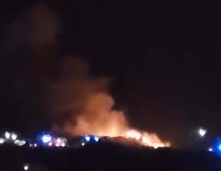 Płonie składowisko w Domaszkowicach.