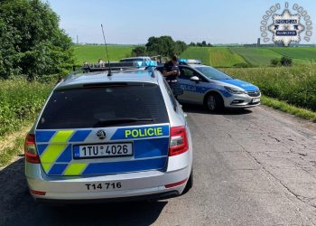 Skradzioną toyotą z narkotykami przez granicę – wspólny polsko-czeski pościg za przestępcami