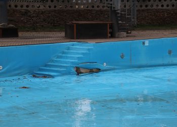 Basen na przy Zwycięstwa zamknięty na wakacje. Co z Sójką?