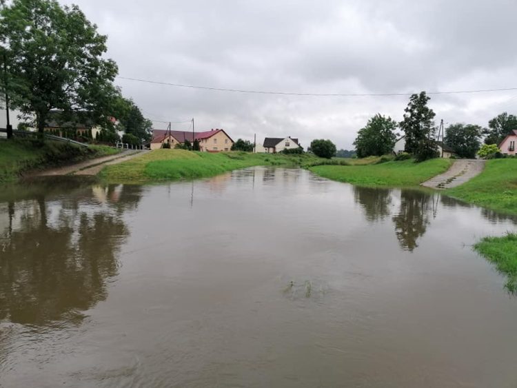 To oni będą odpowiadać za koncepcje zbiornika w Racławicach Śląskich
