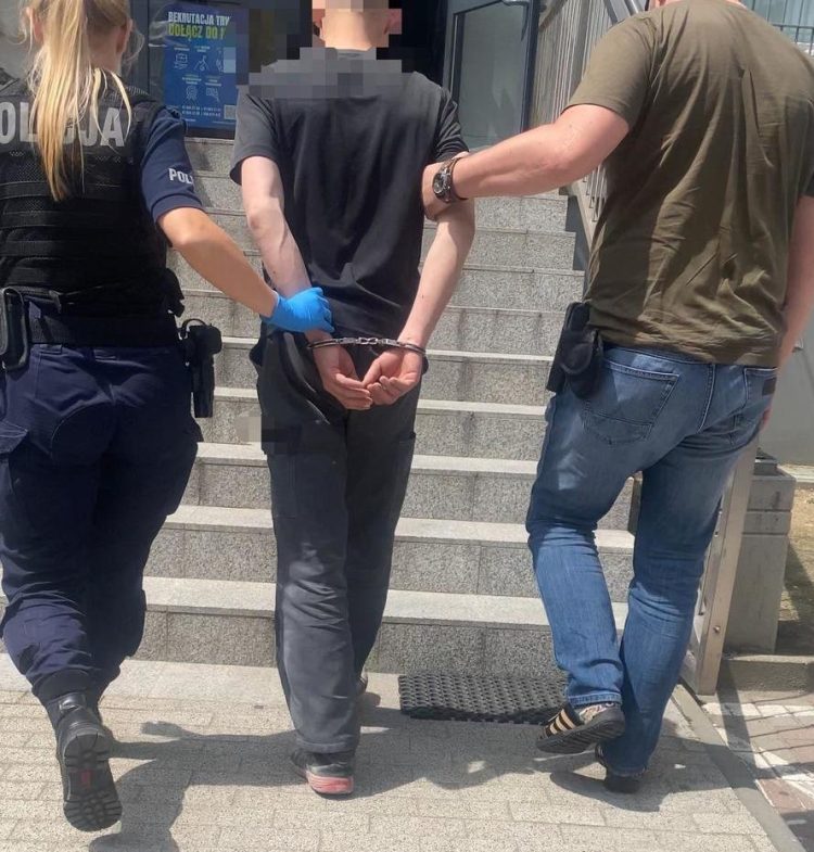 Kradł alkohol, słodycze i zdrapki