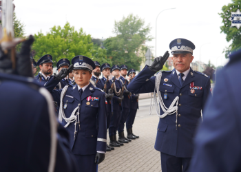 Czas na odznaczenia i awanse – opolscy policjanci świętowali w Nysie