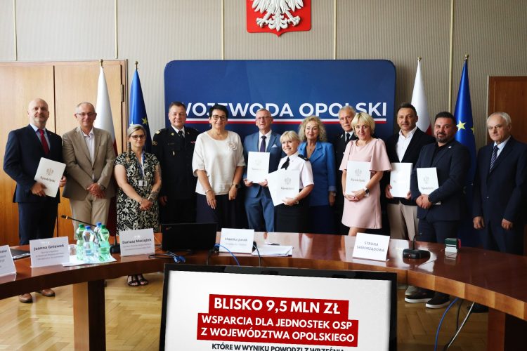 Nowe samochody dla naszych strażaków