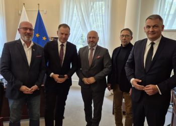 Kiedy basen i hala? Burmistrz ujawnia szczegóły po spotkaniu z ministrem