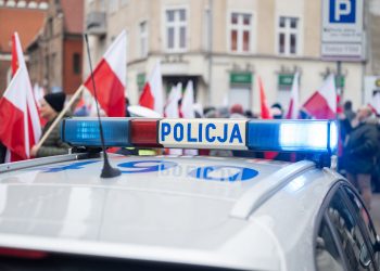 Mandat dalej zapłacisz kartą u policjanta. Co najmniej do 2028 roku